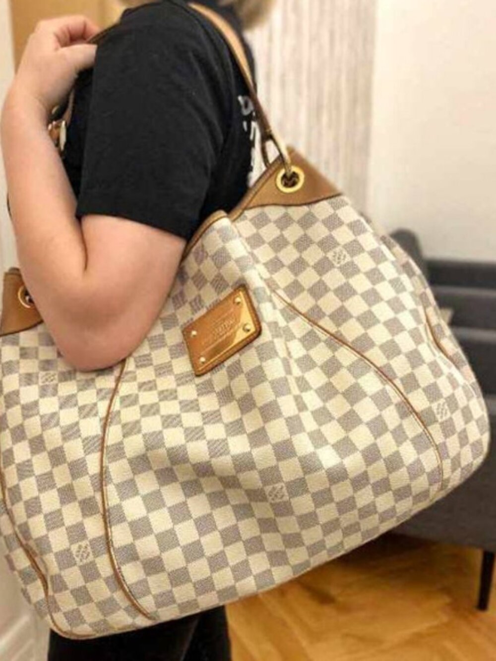 LOUIS VUITTON Damier Azur Galliera GM Shoulder Bag - Picture 2 of 16